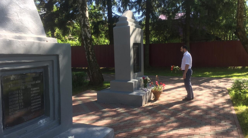 Алексей Солдатенко почтил память павших в День памяти и скорби в Лесном Городке