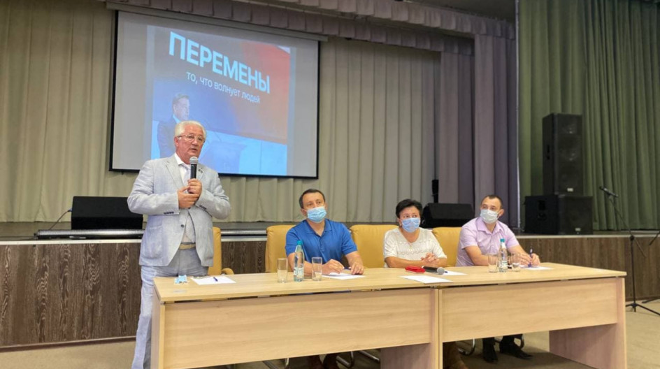 Алексей Солдатенко принял участие в выездной встрече с жителями поселка Лесной Городок
