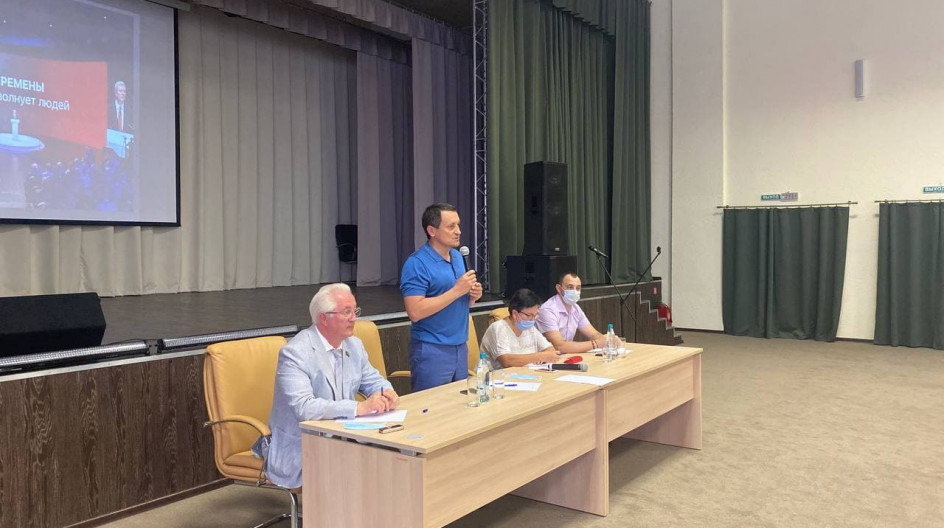 Алексей Солдатенко принял участие в выездной встрече с жителями поселка Лесной Городок