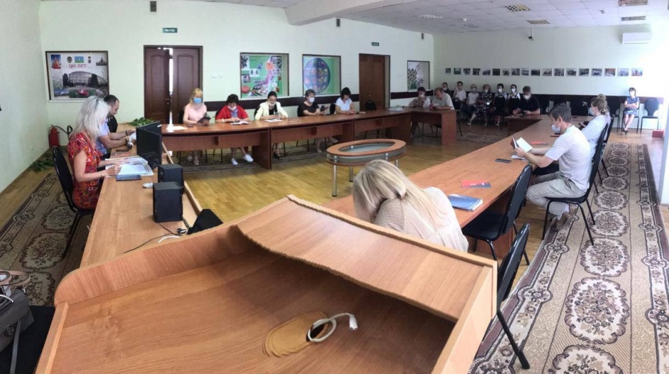 Алексей Солдатенко провел встречу с жителями поселка Лесной Городок и коллективом Федерального научного центра овощеводства